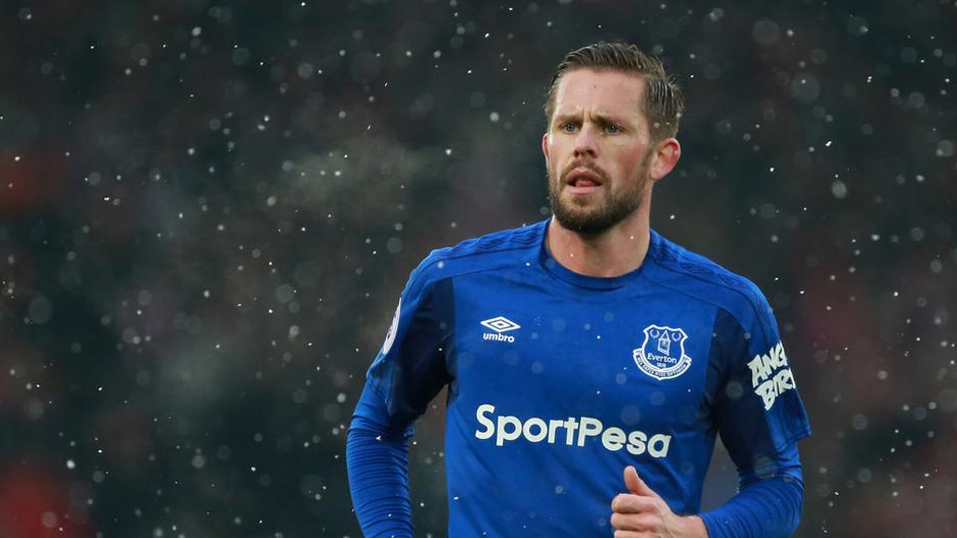 德罗赞跨洋带队，广东队主场力克快船，一场定义唯一的篮球对话