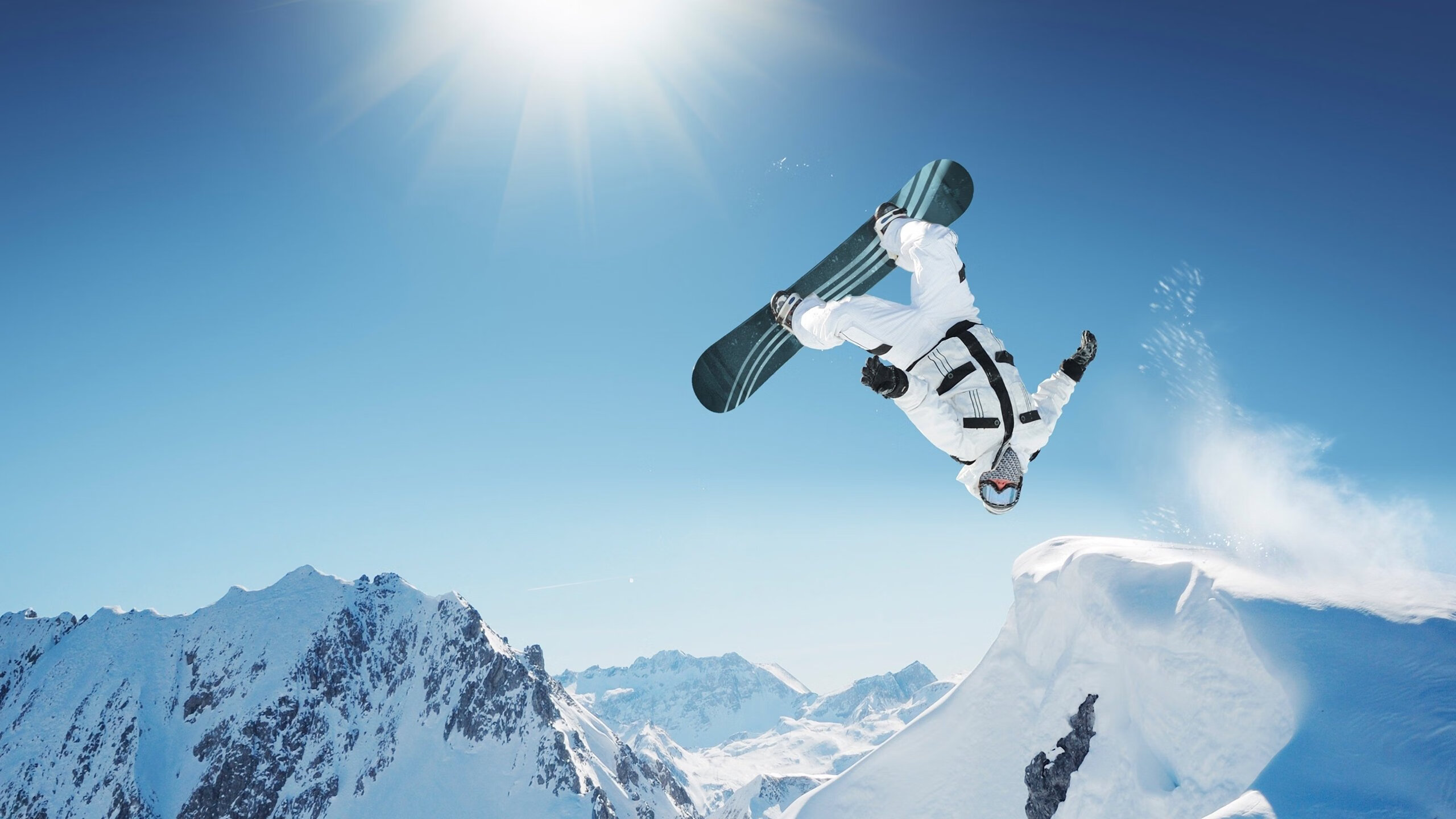 赛道上的孤勇者,拉塞尔扛起雷诺,力克索伯的战术奇迹